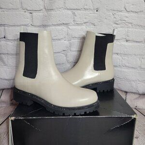 DKNY Rick Chelsea Boot